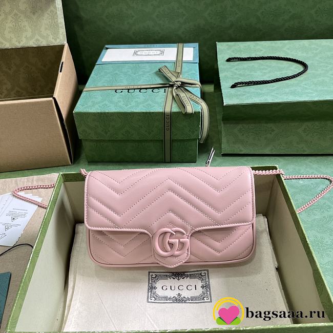 Bagsaaa Gucci GG Marmont mini bag in pink leather - 21x 12x 5cm - 1