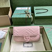 Bagsaaa Gucci GG Marmont mini bag in pink leather - 21x 12x 5cm - 1