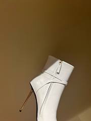 	 Bagsaaa Tom Ford Padlock Detailed Pointed-Toe Boots White - 4