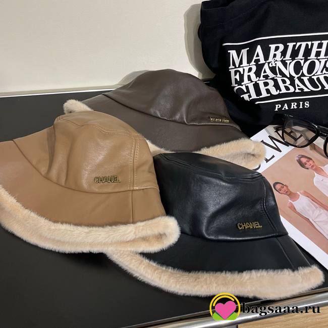 Bagsaaa Chanel Shearling and Leather Bucket Hat - 1