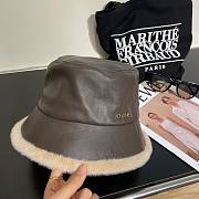 Bagsaaa Chanel Shearling and Leather Bucket Hat - 2