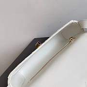 	 Bagsaaa Bottega Veneta Andiamo White Shoulder Bag - 21.5x13x4.5cm - 5