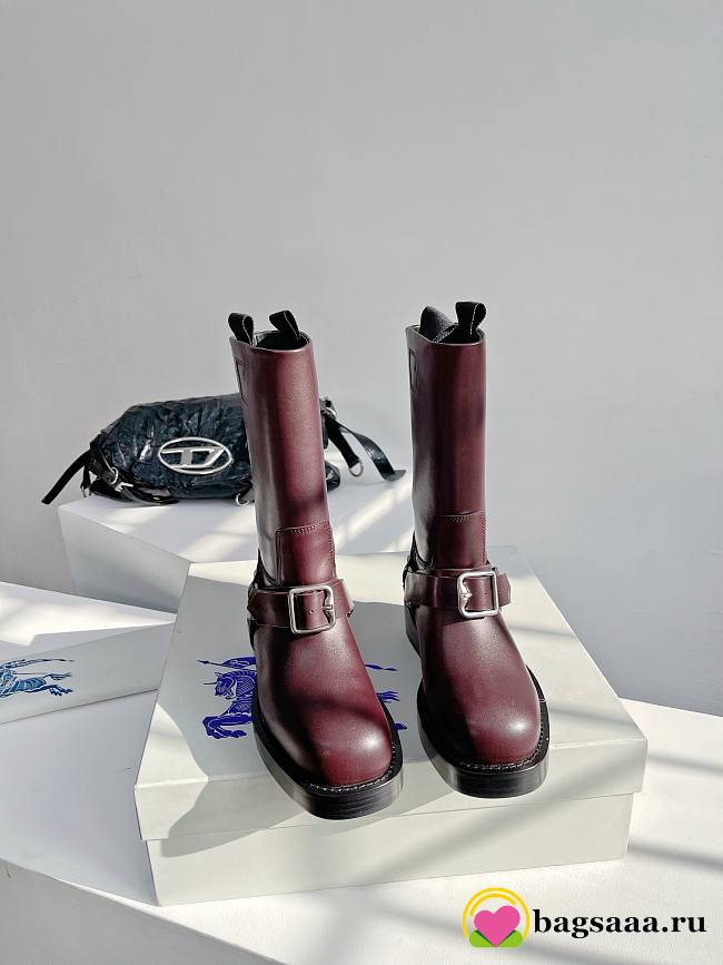 	 Bagsaaa Burberry Burgundy Leather Boots - 1