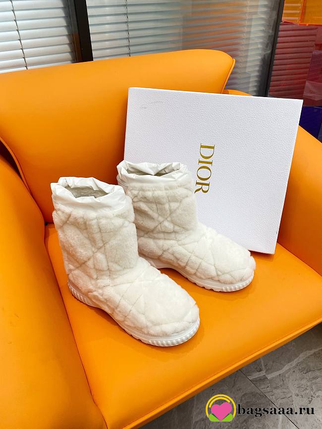 Bagsaaa Frost Ankle White Boots - 1