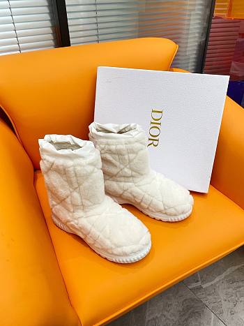 Bagsaaa Frost Ankle White Boots