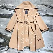 Bagsaaa Louis Vuitton Belted Beige Coat - 1