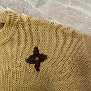 	 Bagsaaa Louis Vuitton Sweatshirt Beige LV Monogram - 3