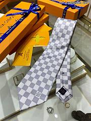 	 Bagsaaa Louis Vuitton Damier Classique Tie In White - 1