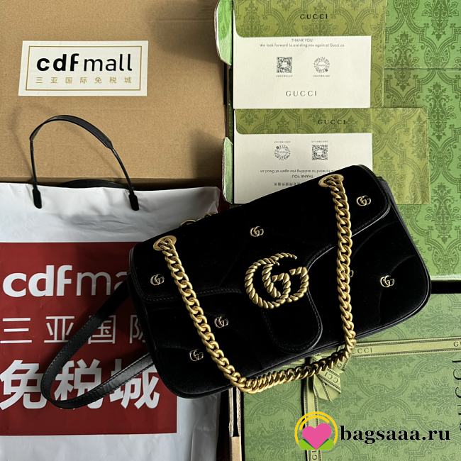 Bagsaaa Gucci GG Marmont Small Shoulder Bag Black Velvet ‎443497 - 26x15x7cm - 1