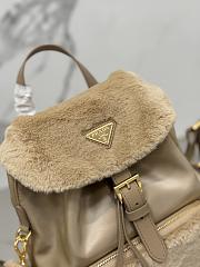 Bagsaaa Prada Re-Nylon and shearling backpack in beige - 25x20.5x11.5cm - 5