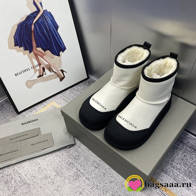 	 Bagsaaa Balenciaga Snow Black & White Boots - 1