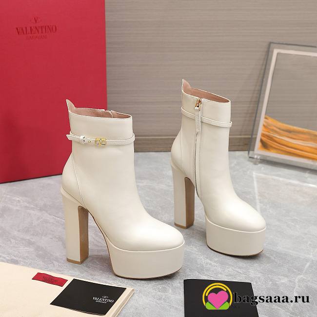 	 Bagsaaa Valentino Vlogo White Boots - 1