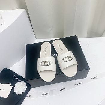 	 Bagsaaa Chanel White Leather Slides