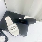 	 Bagsaaa Chanel White Leather Slides - 3