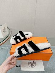 Bagsaaa Hermes Shearling Sandals Black & White - 4