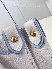 Bagsaaa Louis Vuitton Onthego PM White&Blue - 25 x 19 x 11.5 cm - 2