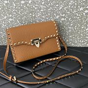 	 Bagsaaa Valentino Garavani Small Rockstud Leather Shoulder Brown Bag - 22.5*15.5*6cm - 4