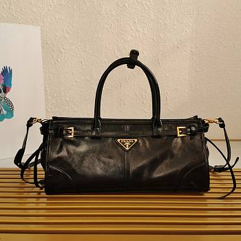Bagsaaa Prada Black Medium leather handbag - 32*15.5*12cm