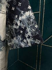 Bagsaaa Louis Vuitton Monogram Bandana Short-Sleeved Denim Shirt - 4