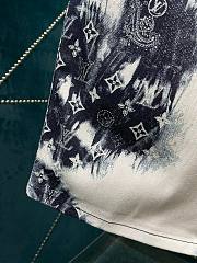 	 Bagsaaa Louis Vuitton Monogram Bandana Short-Sleeved Denim Short - 2