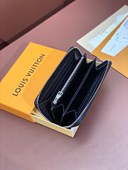 Bagsaaa Louis Vuitton Zippy Black Wallet - 19.5*10.5*2.5CM - 2