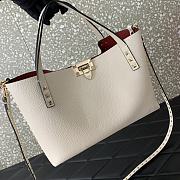 Bagsaaa Valentino Garavani Rockstud-embellishment tote bag white - 28*20*8cm - 4