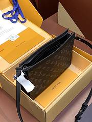 Bagsaaa Louis Vuitton Toiletry Pouch With Strap Black - 26*20CM - 6