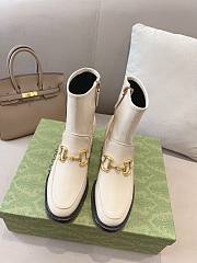 	 Bagsaaa Gucci Horsebit Plaque Ankle Boots White  - 1