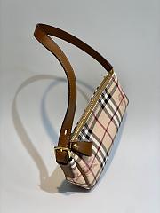 	 Bagsaaa Burberry Vintage Brown Shoulder Bag - 22*14*5CM - 2