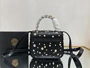 Bagsaaa Versace La Medusa studded top-handle bag 16*6*12CM - 5