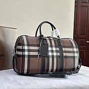 Bagsaaa Burberry Boston TRavel Bag With Check E - Canavs In Black - 49*25*28cm - 6