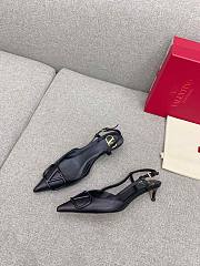 Bagsaaa Valentino Garavani VLogo Signature Pumps In Black - 2