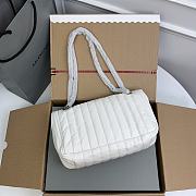 Bagsaaa Balenciaga Monaco Chain Bag In White - 2