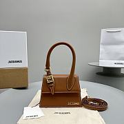 Bagsaaa Jacuqemus Le Chiquito Moyen Bag In Brown 18*15.5*8CM - 1