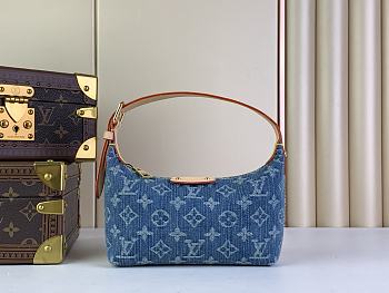 Bagsaaa Louis Vuitton Hills Pochette Blue Denim Bag - 18.5 x 11 x 6.5 cm