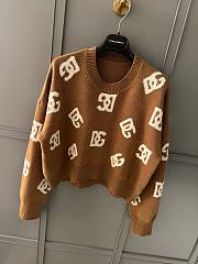 Bagsaaa Dolce&GabbanaCaramel Crew Neck Sweater With Logo - 3