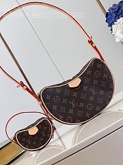 Bagsaaa Louis Vuitton Croissant MM - 25 x 15 x 5 cm - 1