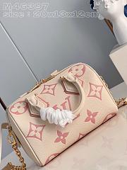 	 Bagsaaa Louis Vuitton Speedy Bandoulière 20 Ivory and Pink - 3
