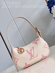 Bagsaaa Louis Vuitton Mini Moon Ivory & Pink - M82519 - 21x11x5cm - 1
