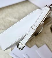 Bagsaaa Givenchy Cut Out Bag In Glossy White Leather With Chain In Bianco - 5