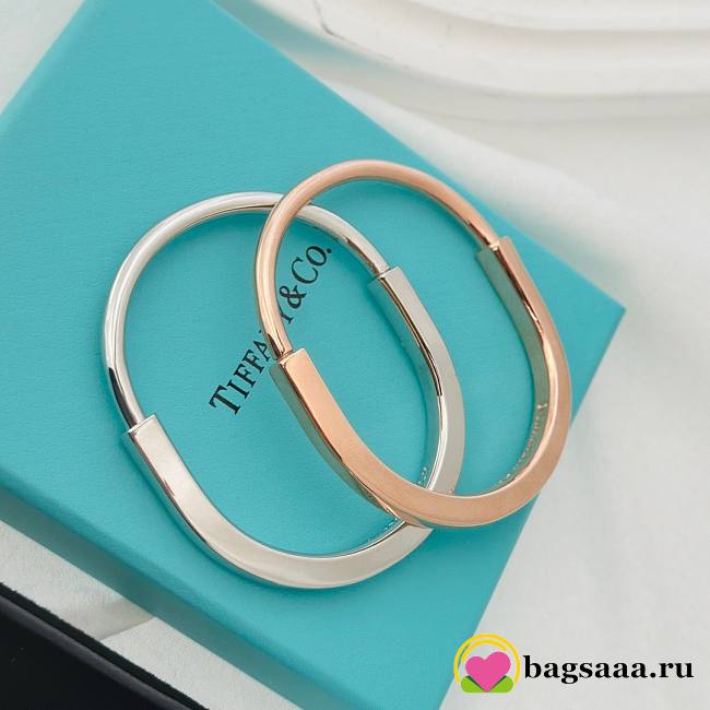 Bagsaaa Tiffany & Co Bangles Classics Geometric Lock - 1