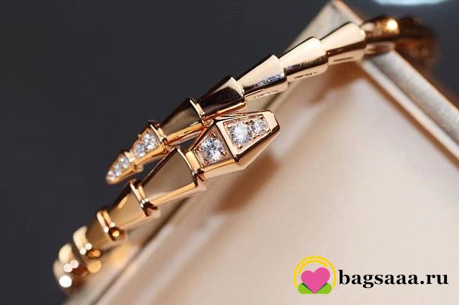 Bagsaaa Bulgari Rose Gold Serpenti Viper Diamond Bracelet Golden - 1