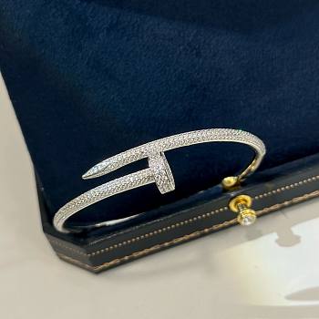 Bagsaaa Cartier Juste un clou bracelet in white gold and diamonds