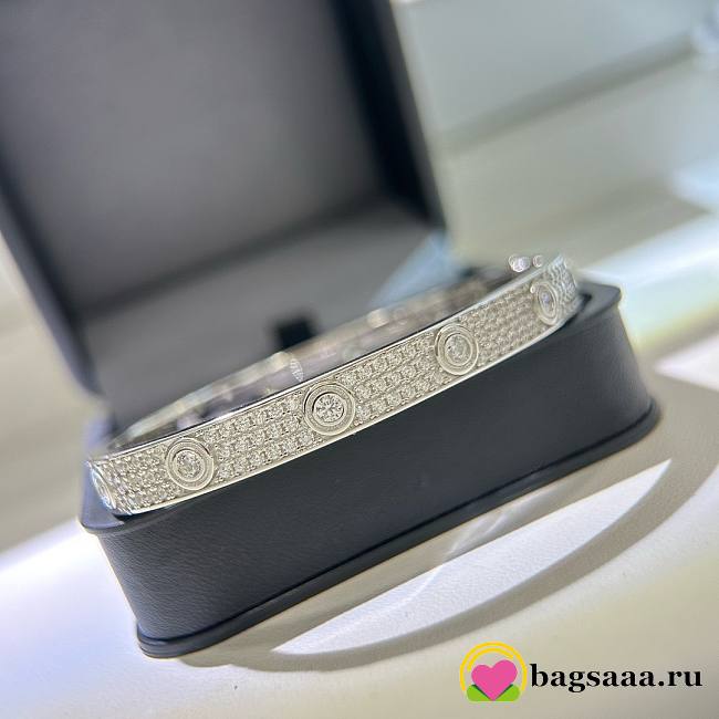 Bagsaaa Cartier Love Bracelet 18K White Gold Diamond-Paved - 1