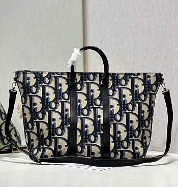 Bagsaaa Dior Tote Bag Beige and Black Maxi Dior Oblique Jacquard