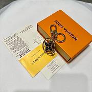 Bagsaaa Louis Vuitton Monogram Puzzle Flower Bag Charm and Key holder - 3