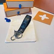 Bagsaaa Louis Vuitton Monogram Key Chain Dragonne - 6