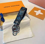 Bagsaaa Louis Vuitton Monogram Key Chain Dragonne - 2