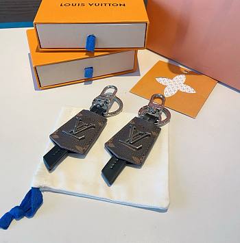Bagsaaa Louis Vuitton Key Holder Monogram 