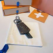 Bagsaaa Louis Vuitton Key Holder Monogram  - 3